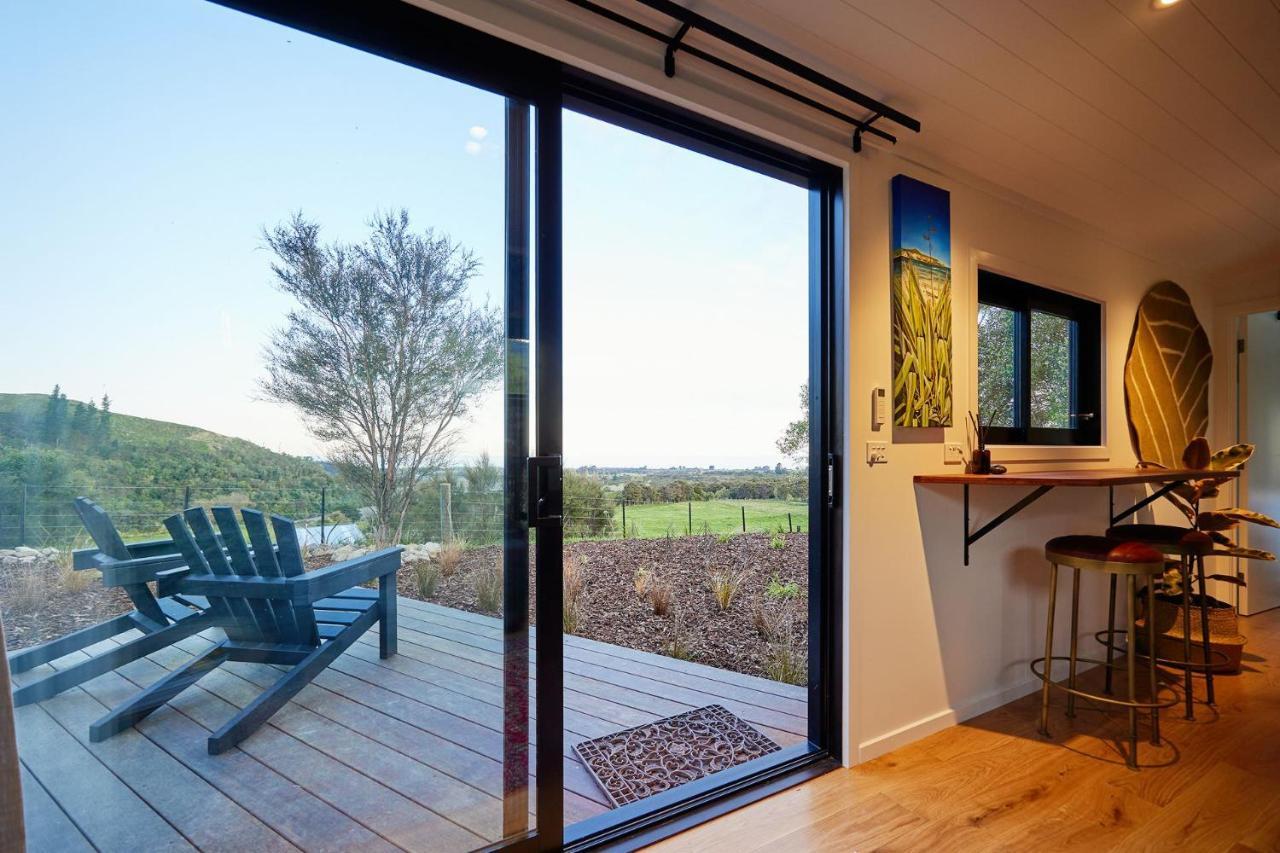 Hapuku River Terrace A Eco Tiny House Escape カイコウラ エクステリア 写真